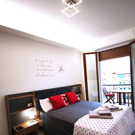 Alice House With Amazing Terrace 公寓